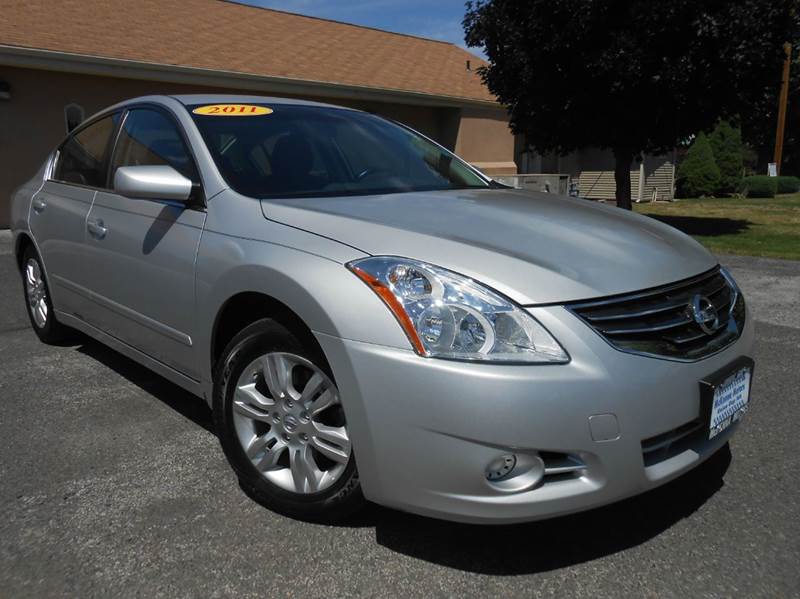 2011 Nissan altima coupe mileage #7