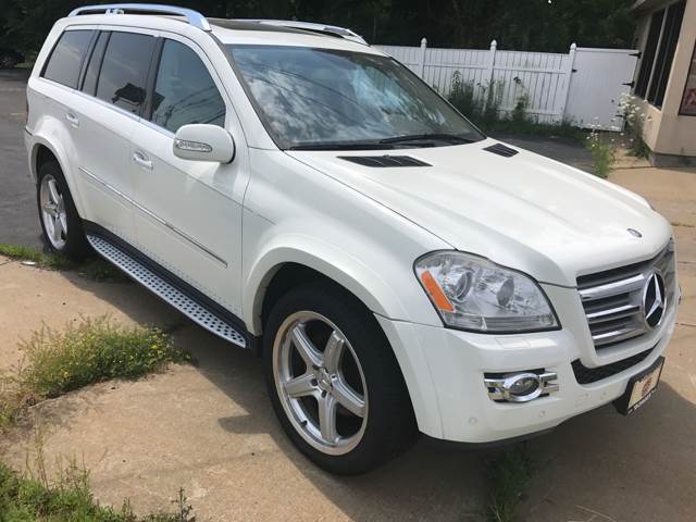 2008 Mercedes-Benz GL-Class for sale at BORGES AUTO CENTER, INC. in Taunton MA