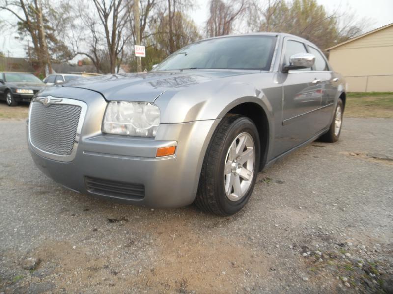2006 Chrysler 300 for sale at EMPIRE AUTOS in Greensboro NC