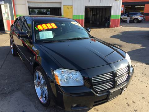 2007 Dodge Magnum for sale at DIAMOND AUTO SALES LLC in Milwaukee WI