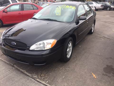 2006 Ford Taurus for sale at Diamond Auto Sales in Milwaukee WI
