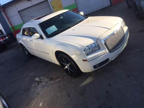 2006 Chrysler 300 for sale at Diamond Auto Sales in Milwaukee WI