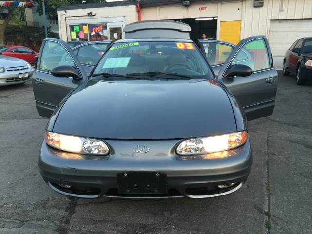 2003 Oldsmobile Alero for sale at DIAMOND AUTO SALES LLC in Milwaukee WI