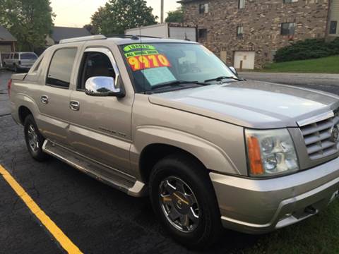 2005 Cadillac Escalade EXT for sale at Diamond Auto Sales in Milwaukee WI