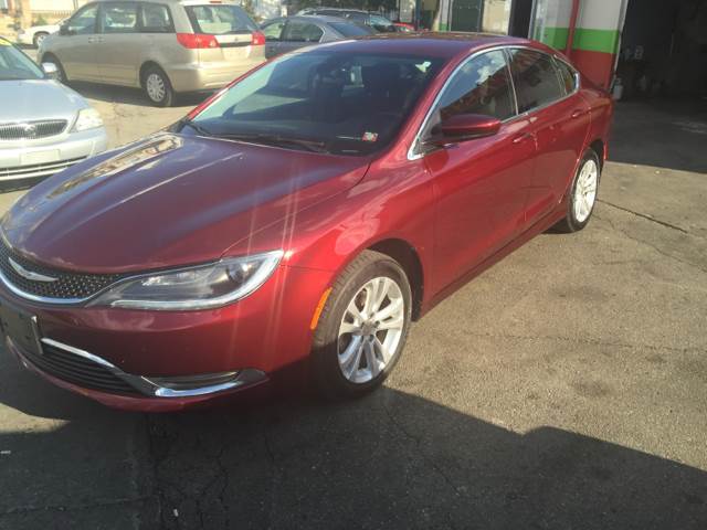 2015 Chrysler 200 for sale at DIAMOND AUTO SALES LLC in Milwaukee WI