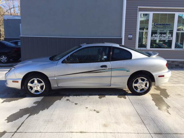 2003 Pontiac Sunfire for sale at Intown Auto Mart in Erie PA