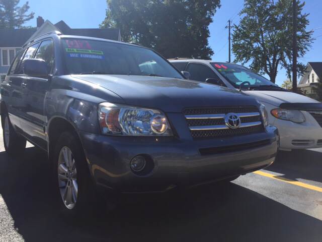 2007 Toyota Highlander Hybrid for sale at Intown Auto Mart in Erie PA