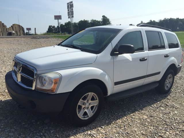 2006 Dodge Durango for sale at Sheppards Auto Sales in Harviell MO