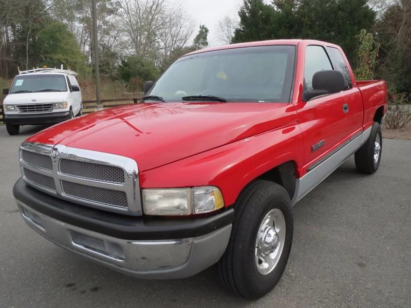 2000 Dodge Ram Pickup 2500 SLT