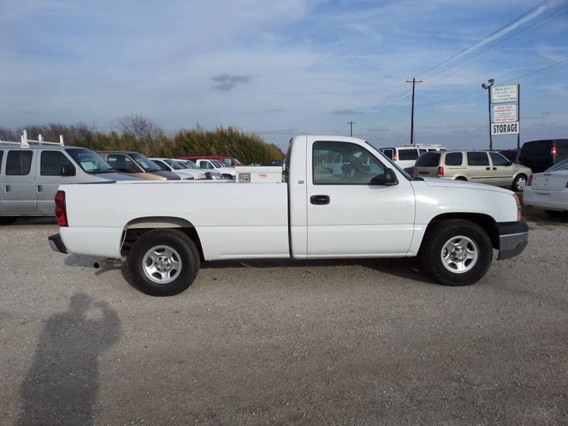 2004 Chevrolet Silverado 1500 for sale at AUTO FLEET REMARKETING, INC. in Van Alstyne TX