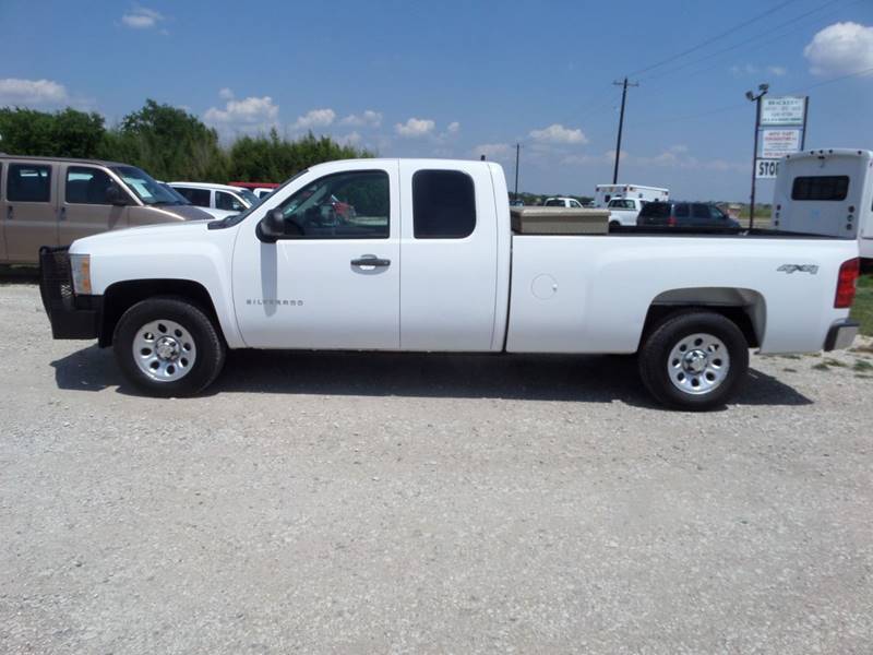 2011 Chevrolet Silverado 1500 for sale at AUTO FLEET REMARKETING, INC. in Van Alstyne TX