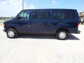2007 Ford E-Series Wagon for sale at AUTO FLEET REMARKETING, INC. in Van Alstyne TX