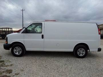 2006 Chevrolet Express Cargo for sale at AUTO FLEET REMARKETING, INC. in Van Alstyne TX