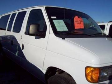 2003 Ford E-Series Wagon for sale at AUTO FLEET REMARKETING, INC. in Van Alstyne TX
