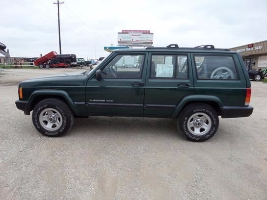 2001 Jeep Cherokee for sale at AUTO FLEET REMARKETING, INC. in Van Alstyne TX