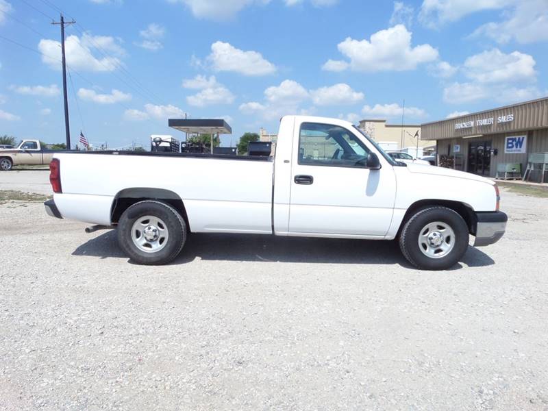 2006 Chevrolet Silverado 1500 for sale at AUTO FLEET REMARKETING, INC. in Van Alstyne TX