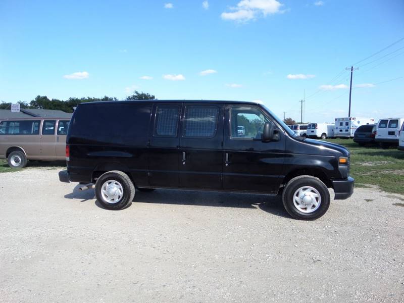 2010 Ford E-Series Cargo for sale at AUTO FLEET REMARKETING, INC. in Van Alstyne TX