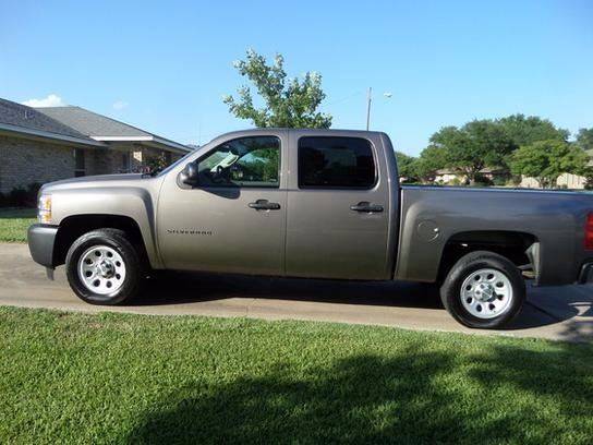 2013 Chevrolet Silverado 1500 for sale at AUTO FLEET REMARKETING, INC. in Van Alstyne TX