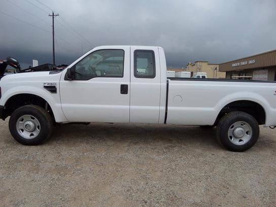 2008 Ford F-250 Super Duty for sale at AUTO FLEET REMARKETING, INC. in Van Alstyne TX