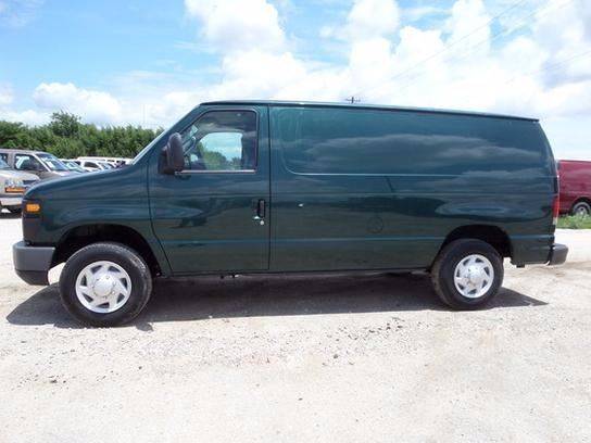 2009 Ford E-Series Cargo for sale at AUTO FLEET REMARKETING, INC. in Van Alstyne TX