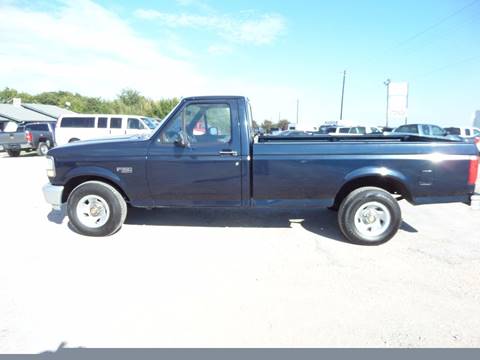 1992 Ford F-150 for sale at AUTO FLEET REMARKETING, INC. in Van Alstyne TX