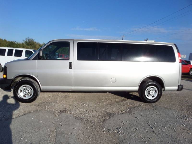 2008 Chevrolet Express Passenger for sale at AUTO FLEET REMARKETING, INC. in Van Alstyne TX