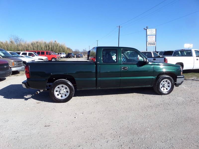 2005 Chevrolet Silverado 1500 for sale at AUTO FLEET REMARKETING, INC. in Van Alstyne TX