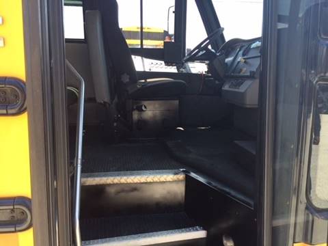 2008 Freightliner Thomas C-2