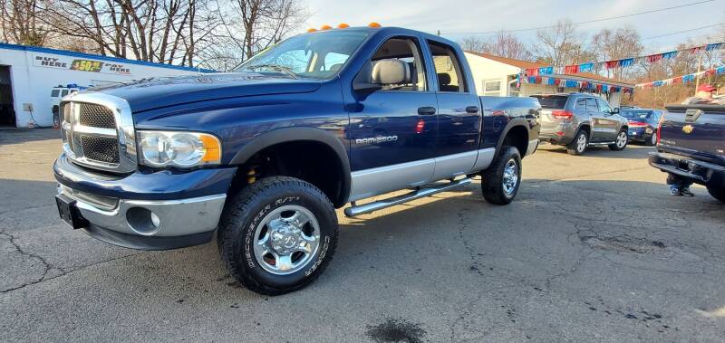 2004 Dodge Ram Pickup 2500 SLT