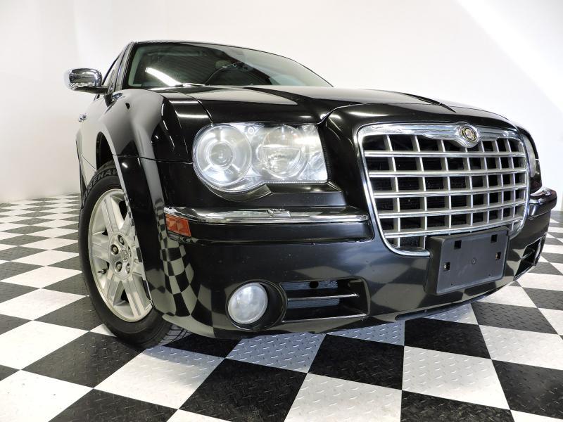 2006 Chrysler 300 for sale at STAPLETON MOTORS in Commerce City CO