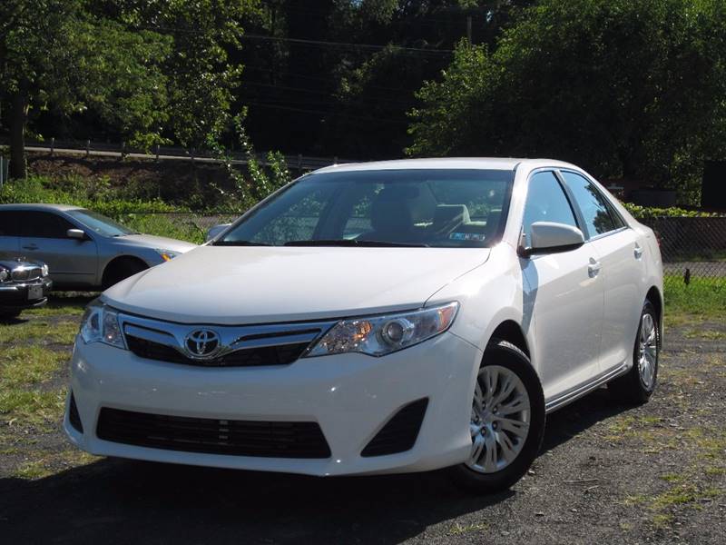 2014 Toyota Camry for sale at Divan Auto Group in Feasterville Trevose PA