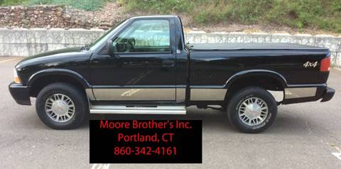 2000 GMC Sonoma for sale at Moore Brothers Inc in Portland CT