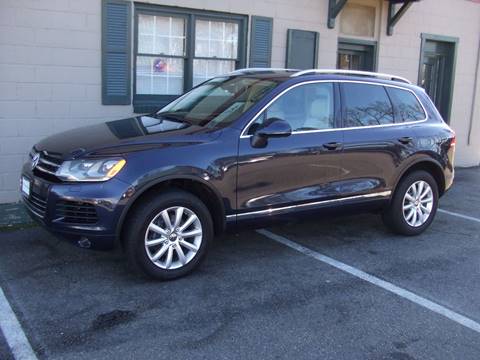 2012 Volkswagen Touareg for sale at Distinct Motors LLC in Mechanicsville VA