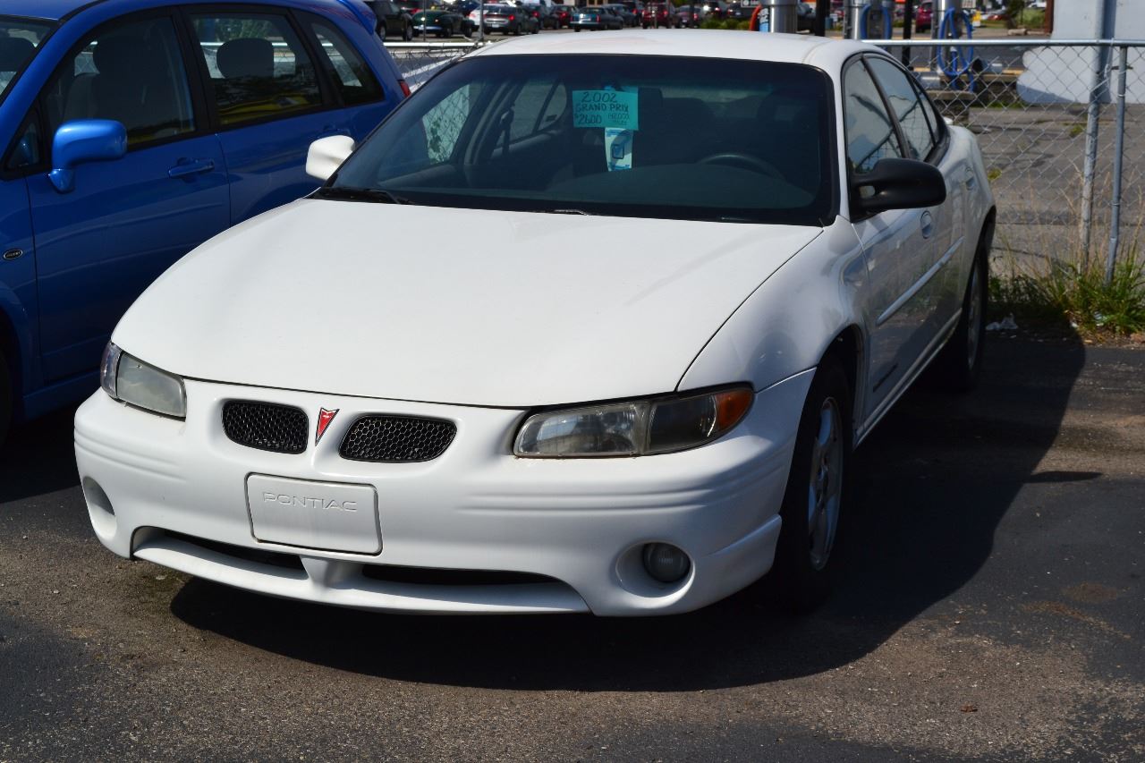 2002 Pontiac Grand Prix for sale at Atlas Motors in Clinton Township MI