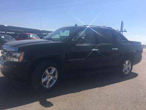 2007 Chevrolet Avalanche for sale at REVELES USED AUTO SALES in Amarillo TX
