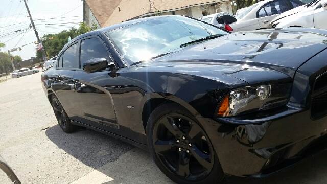 2014 Dodge Charger for sale at Makka Auto Sales in Dallas TX