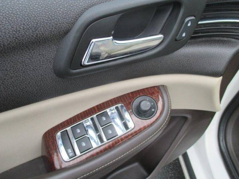 2013 Chevrolet Malibu LT (image 11)