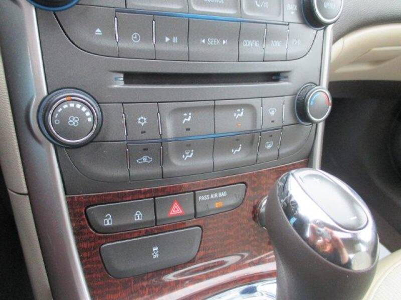 2013 Chevrolet Malibu LT (image 22)