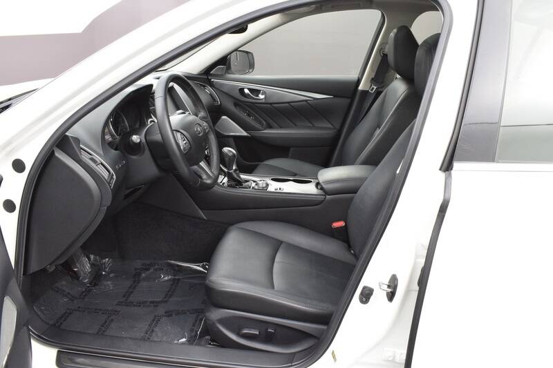 2017 Infiniti Q50 3.0T Premium (image 13)