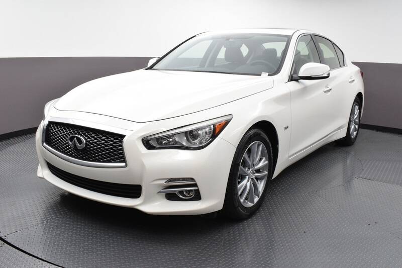 2017 Infiniti Q50 3.0T Premium (image 2)
