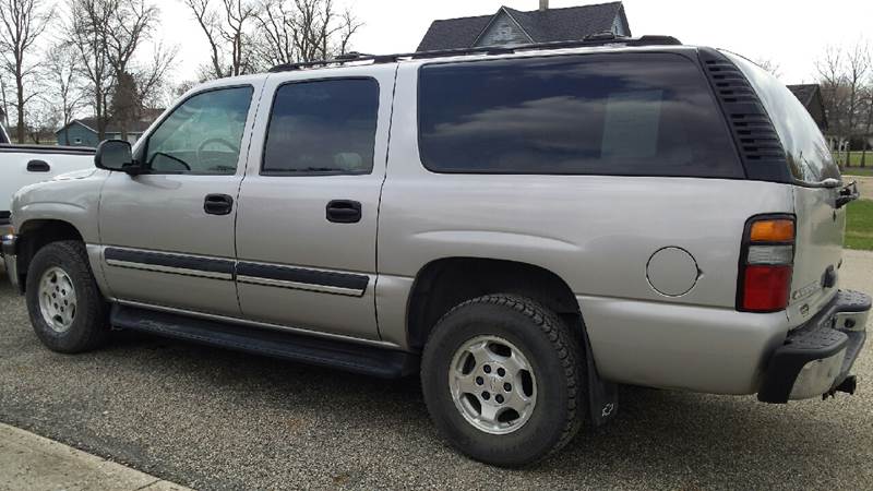 2005 Chevrolet Suburban for sale at GBS Sales in Great Bend ND