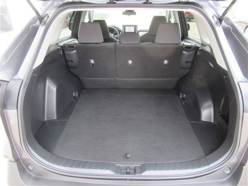 2019 Toyota RAV4 XLE (image 26)