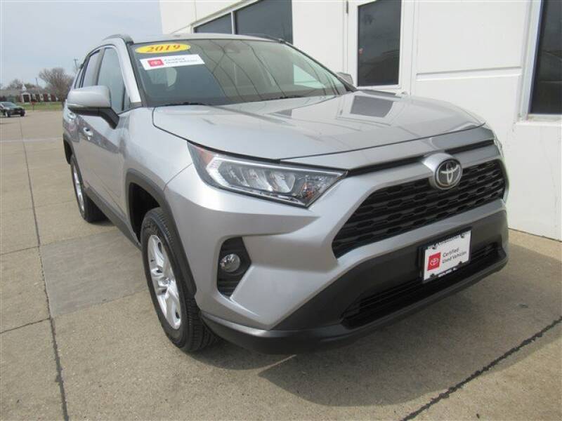 2019 Toyota RAV4 XLE (image 33)