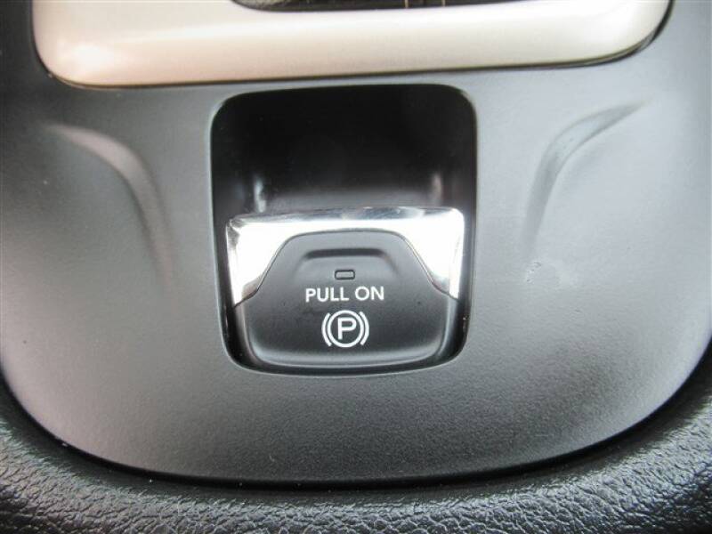 2017 Jeep Cherokee Latitude (image 17)