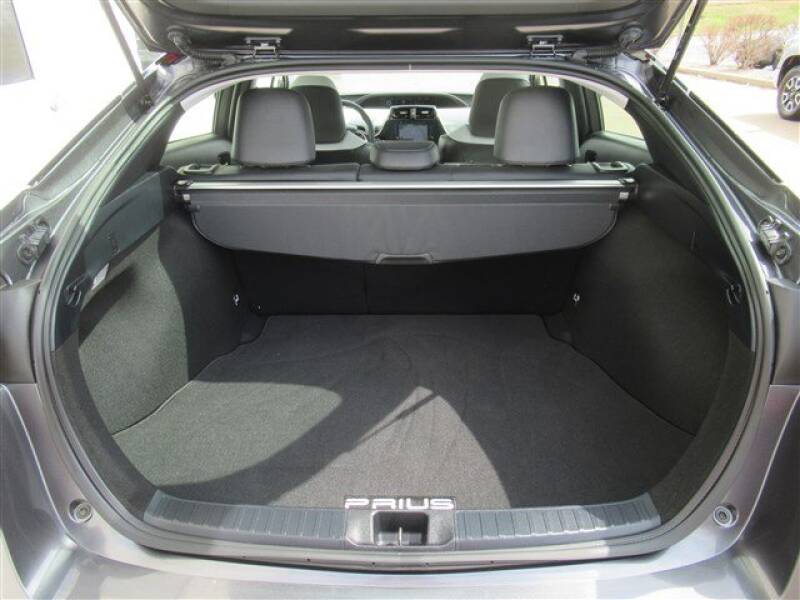 2017 Toyota Prius Four (image 27)