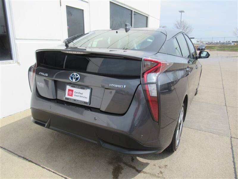 2017 Toyota Prius Four (image 34)