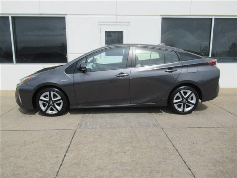 2017 Toyota Prius Four (image 37)
