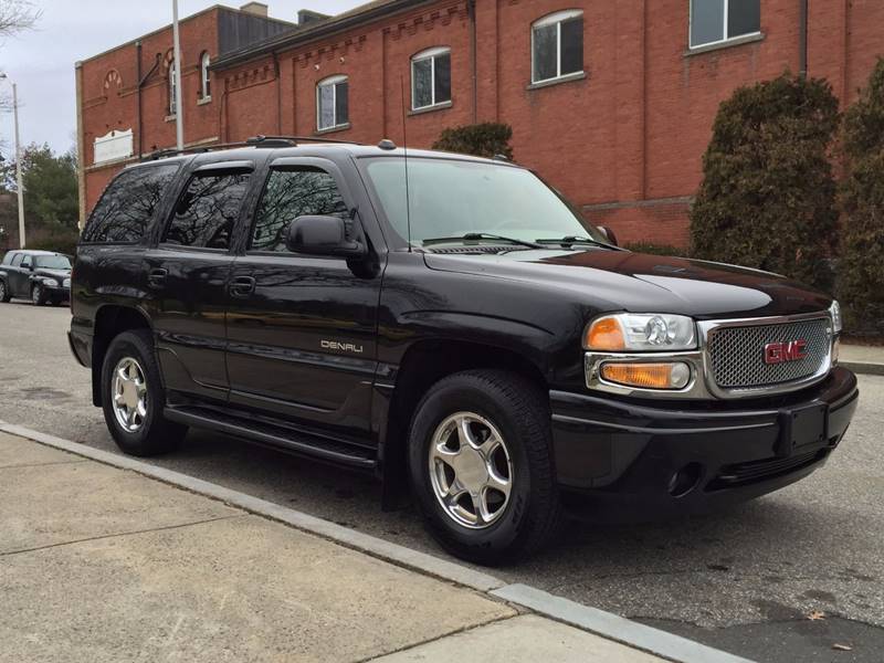 2004 GMC Yukon for sale at PRIME AUTO CENTER in Palm Springs FL