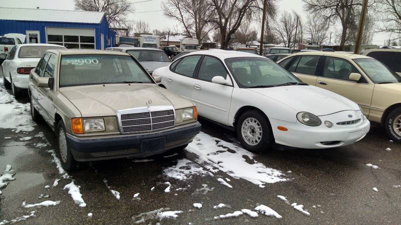 1996 Ford Taurus for sale at AFFORDABLY PRICED CARS LLC in Mountain Home ID