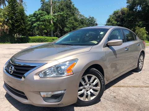 2013 Nissan Altima for sale at LUXURY AUTO MALL in Tampa FL